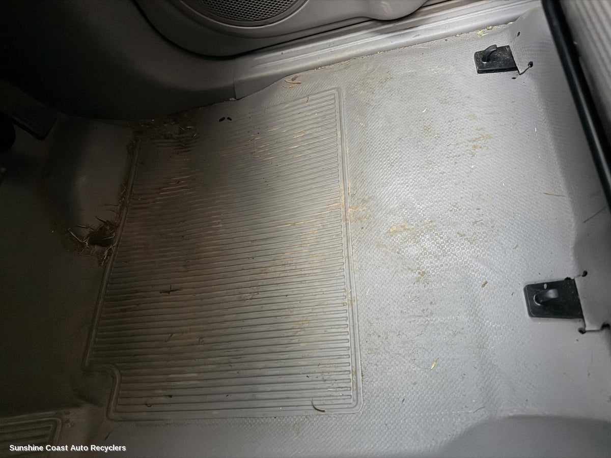 2009-2015 Mitsubishi Triton Carpet