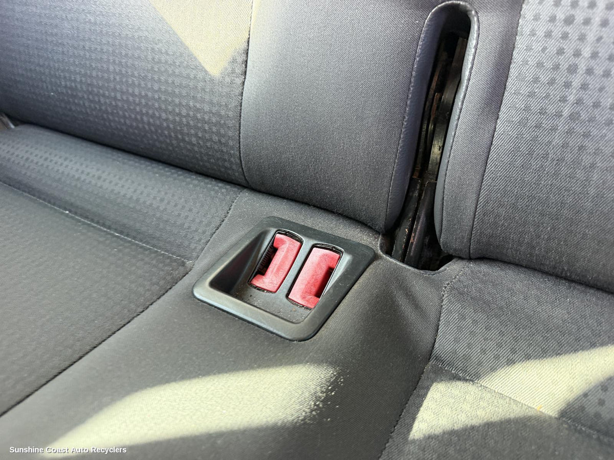 2004-2015 Volkswagen Transporter Seatbelt Stalk