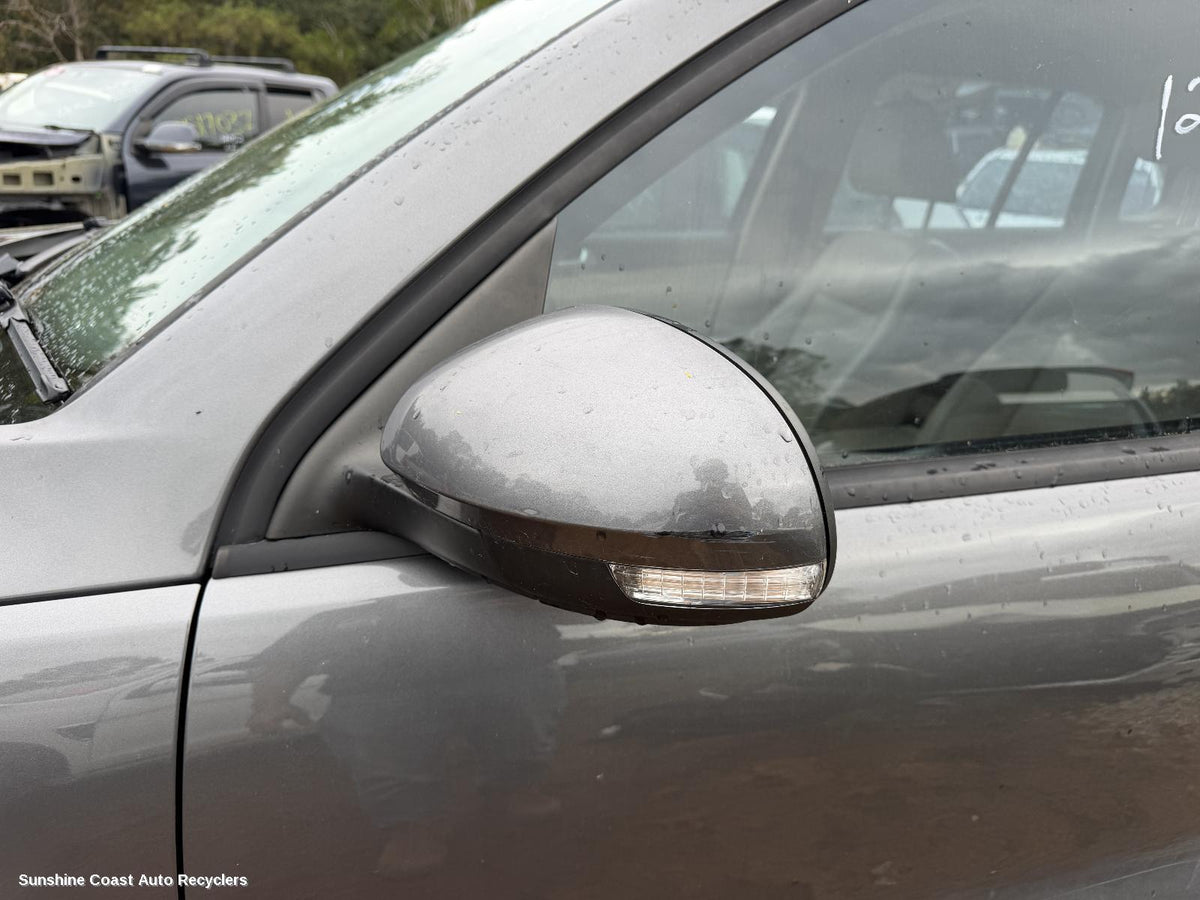 2008-2016 Volkswagen Tiguan Left Door Mirror