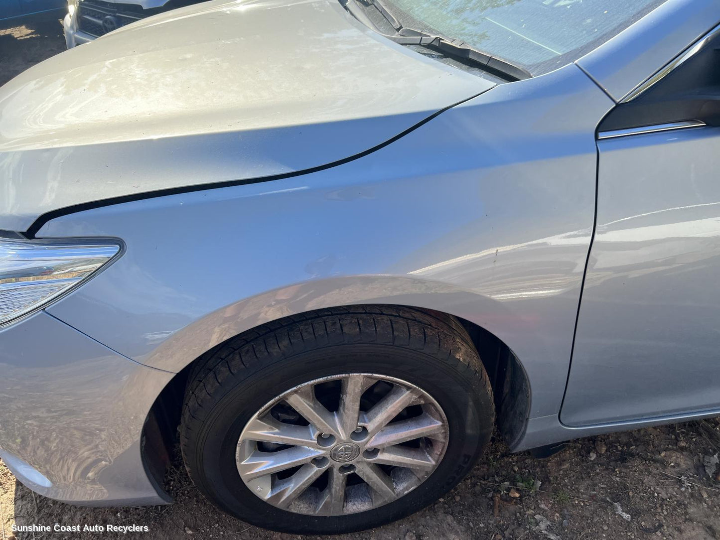 2015 Toyota Camry Left Guard