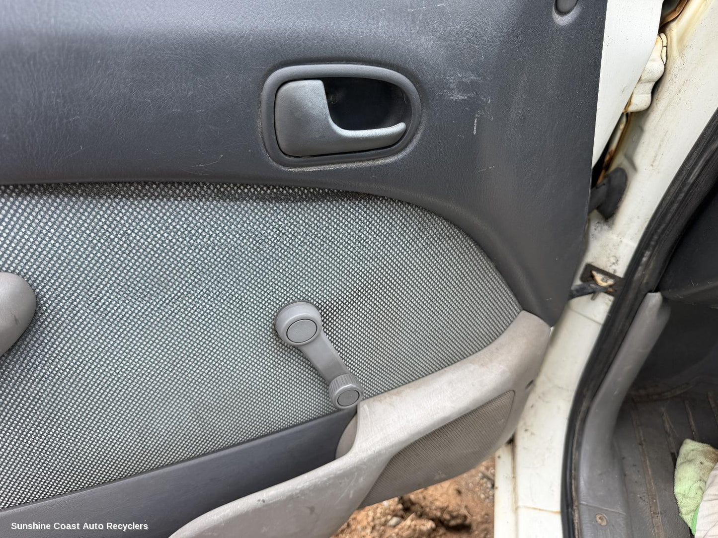 2002-2006 Ford Courier Door Handle
