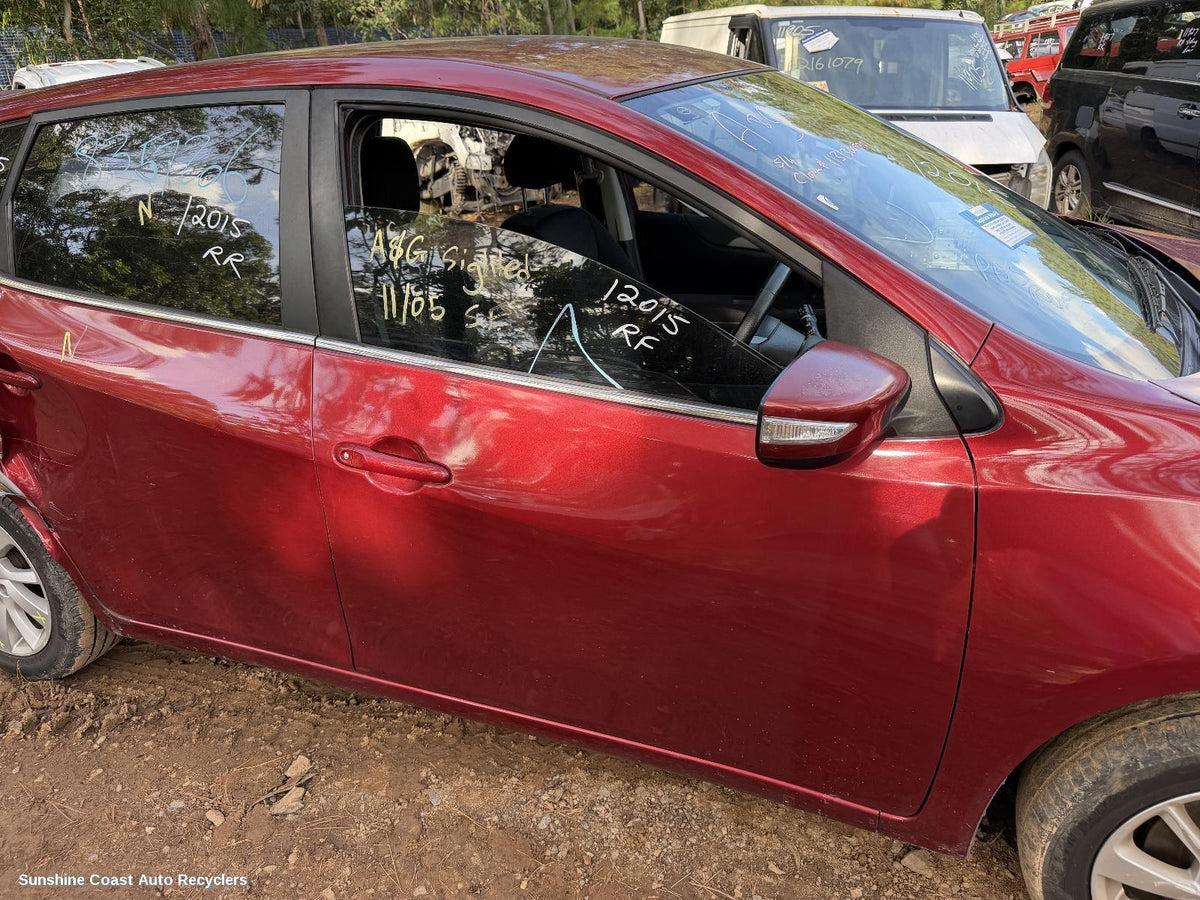 2013-2016 Nissan Pulsar Right Front Door