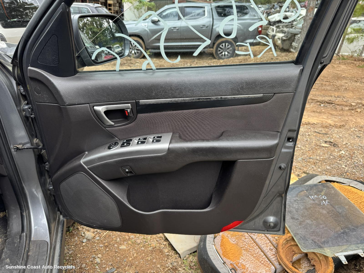 2009-2012 Hyundai Santa Fe Right Front Window Reg Motor