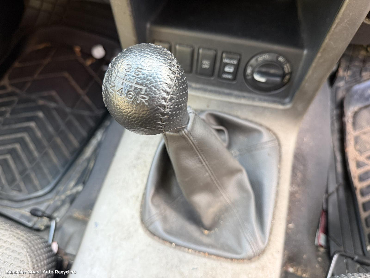 2005-2013 Nissan Pathfinder Gear Stick Shifter
