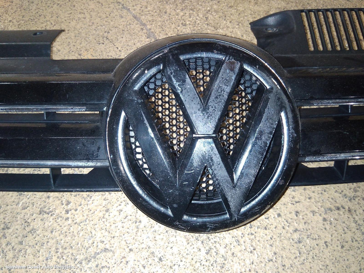 2009-2013 Volkswagen Golf Grille