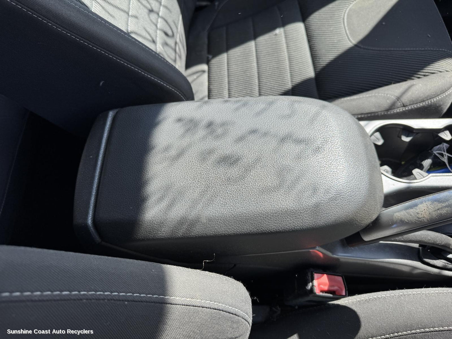 2015 Ford Kuga Console