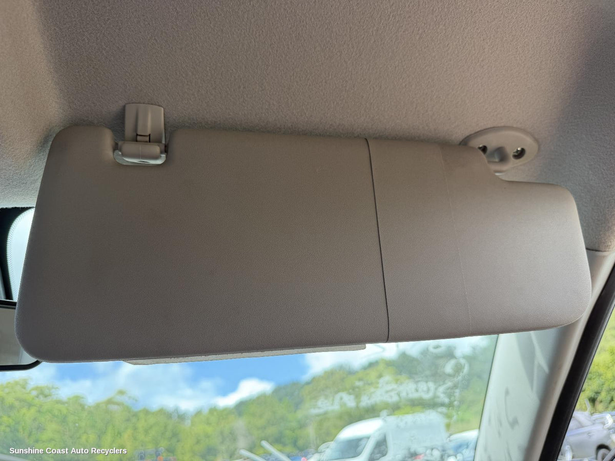 2017-2026 Ldv T60 Sunvisor