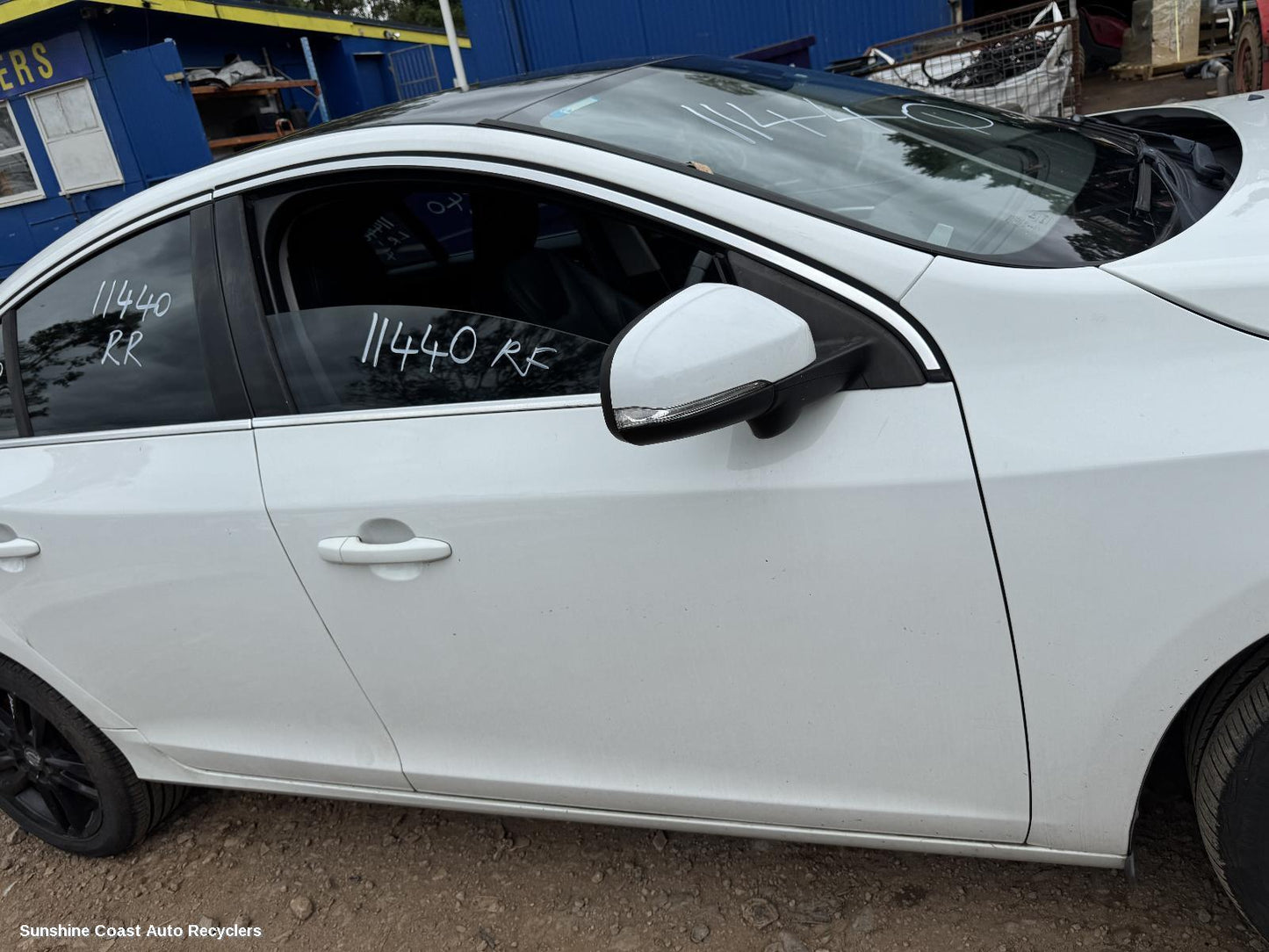 2012 Volvo S60/v60 Right Front Door Window