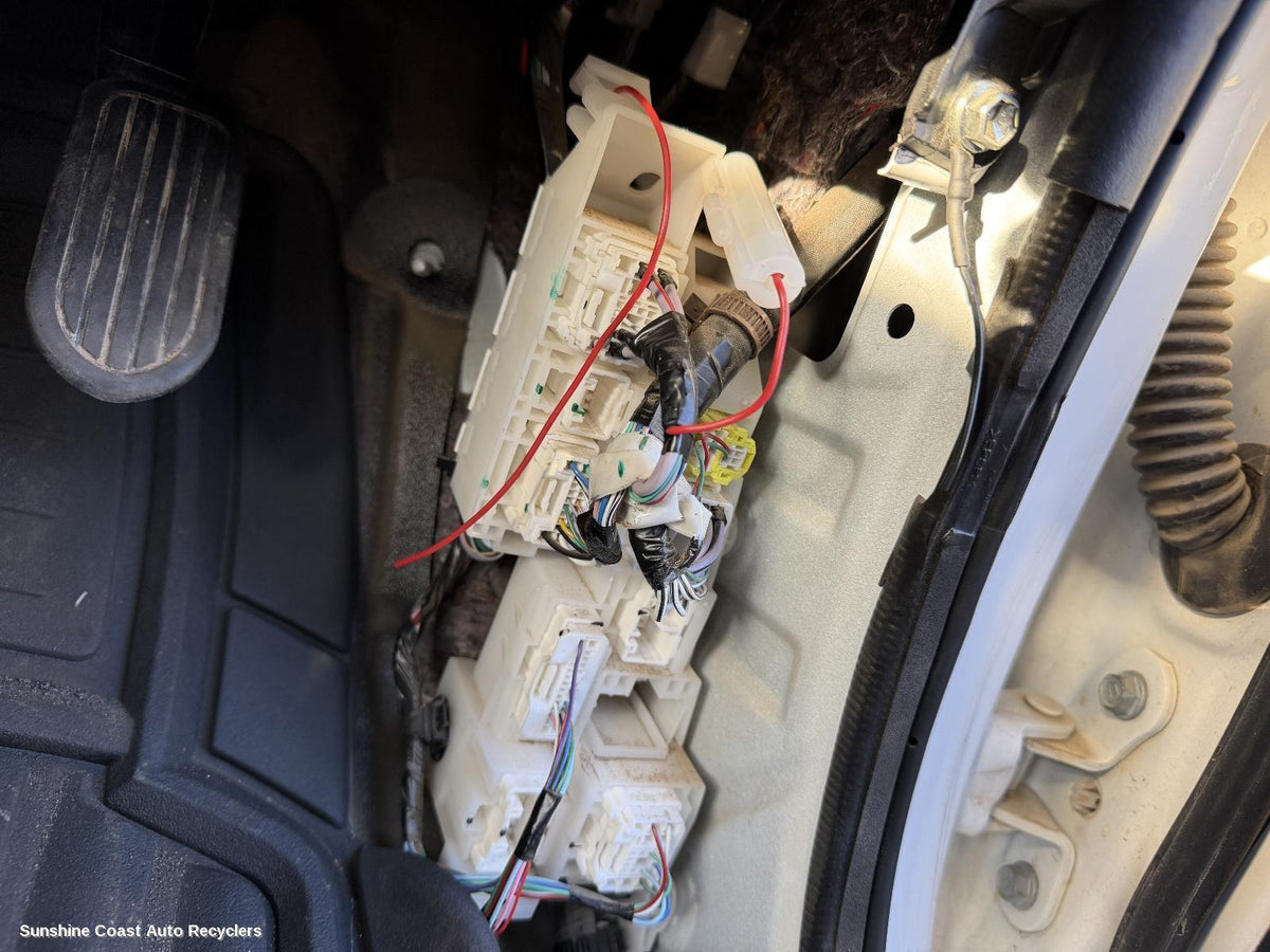 2015-2025 Toyota Hilux Fuse Box