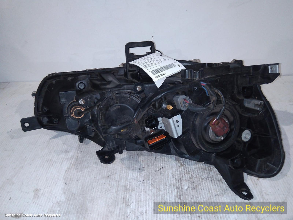 2009-2012 Mitsubishi Outlander Left Headlamp
