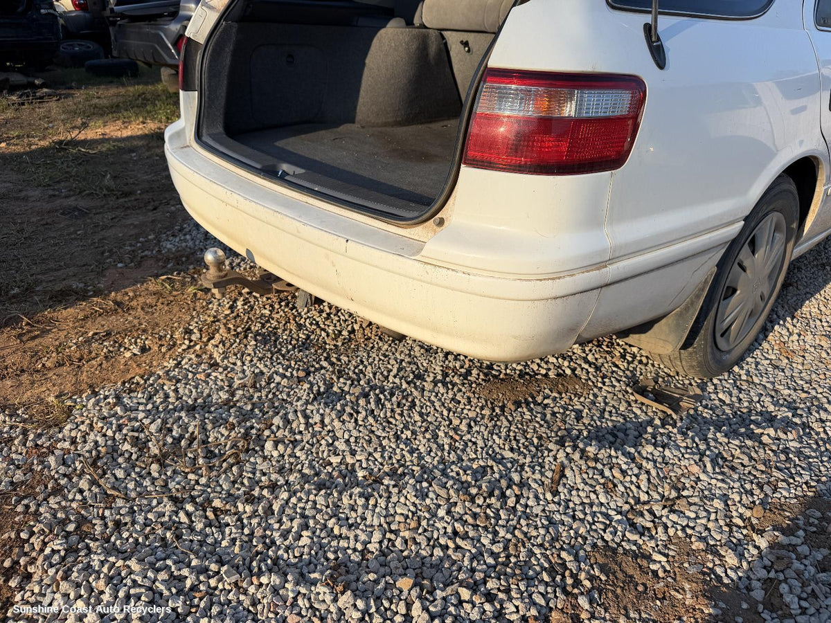 1997-2002 Toyota Camry Right Taillight