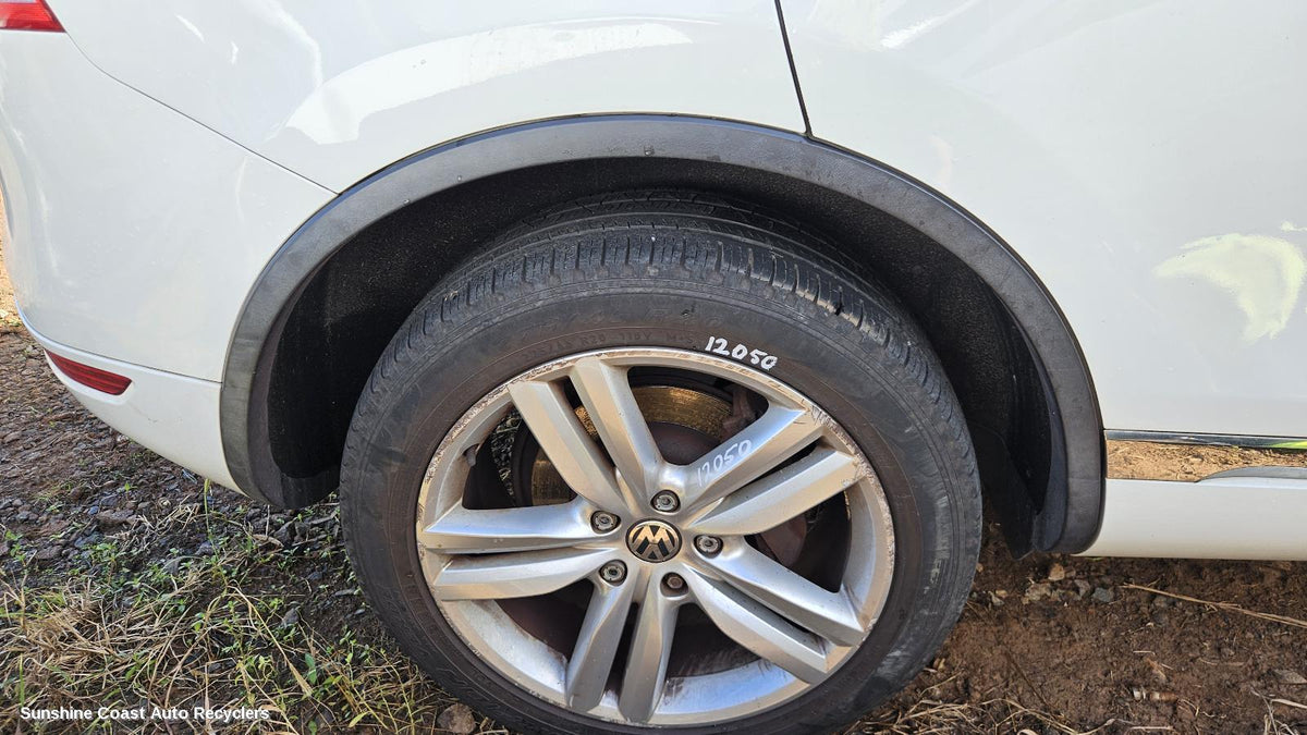 2010-2018 Volkswagen Touareg Wheel Arch Flare