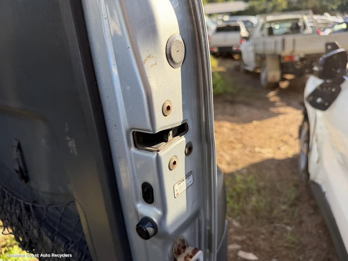 2003-2009 Toyota Prado Door Boot Gate Lock