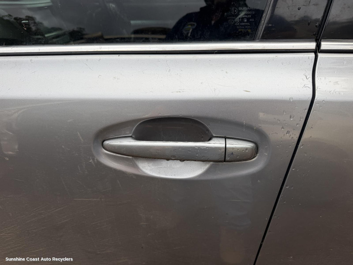 2009-2014 Subaru Outback Door Handle