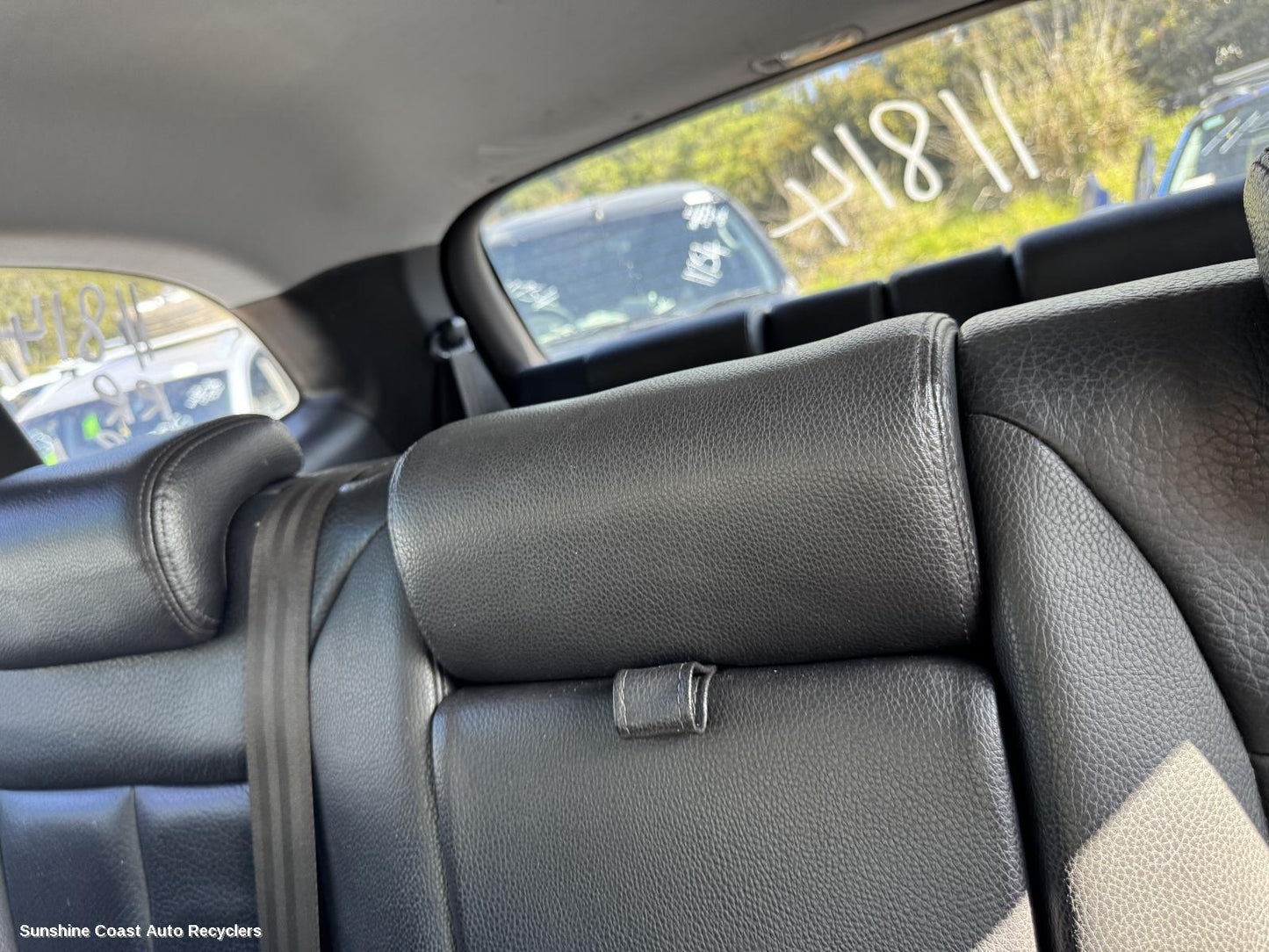2009 Hyundai Santa Fe Headrest