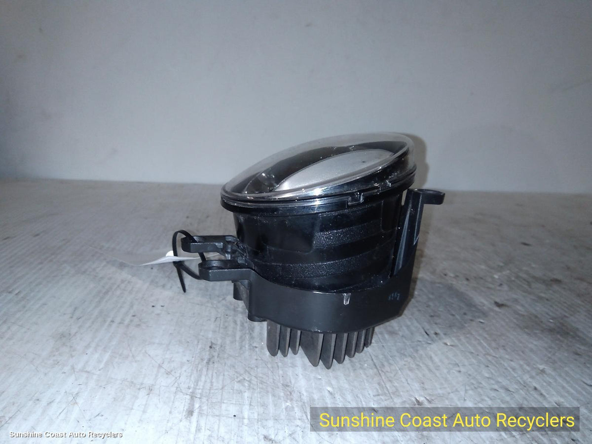 2014-2020 Lexus Ct200h Left Indicator Fog Side