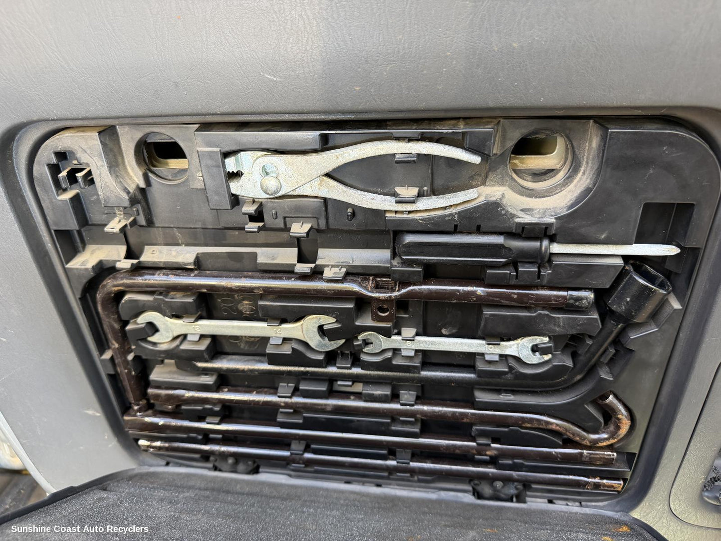 2003-2009 Toyota Prado Jack Tool Kit