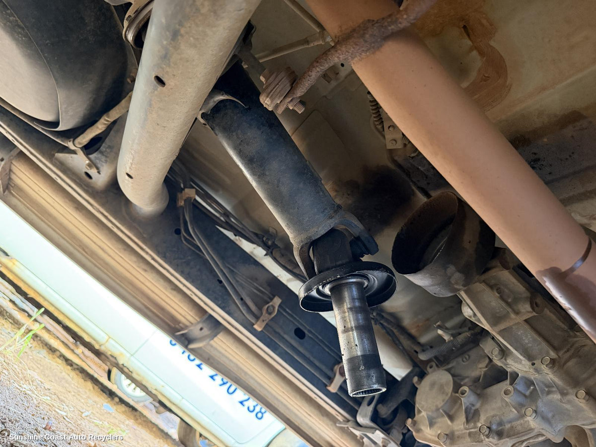 2009-2015 Mitsubishi Triton Rear Drive Shaft