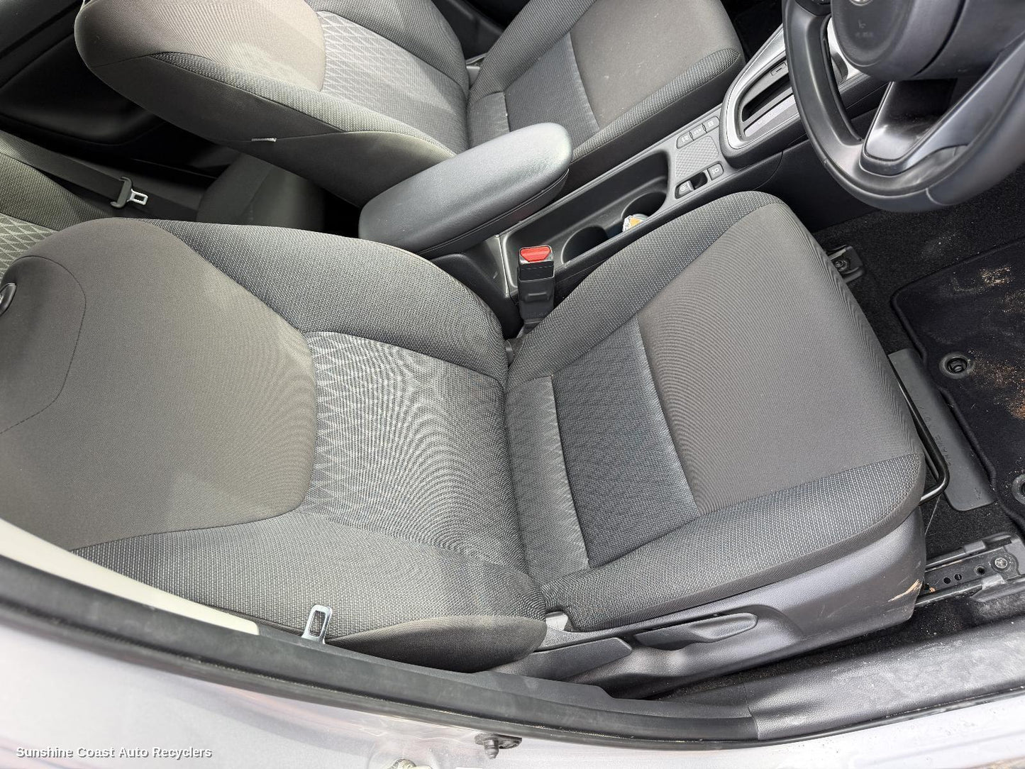 2020-2026 Toyota Yaris Cross Front Seat