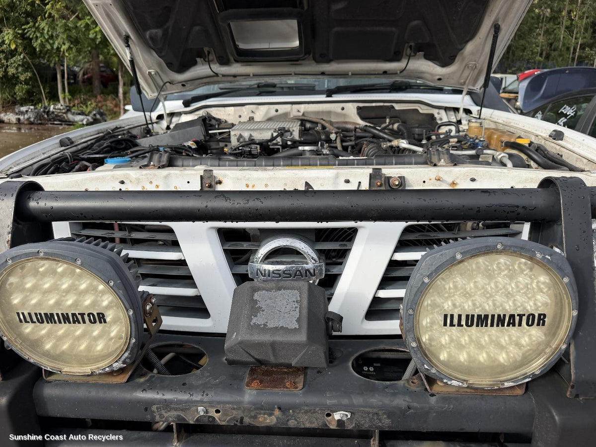 2001-2004 Nissan Patrol Grille