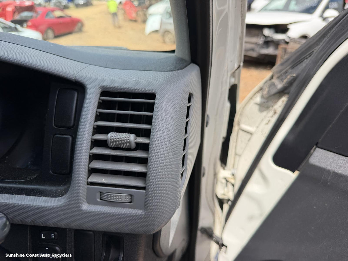 2005-2019 Toyota Hiace Misc