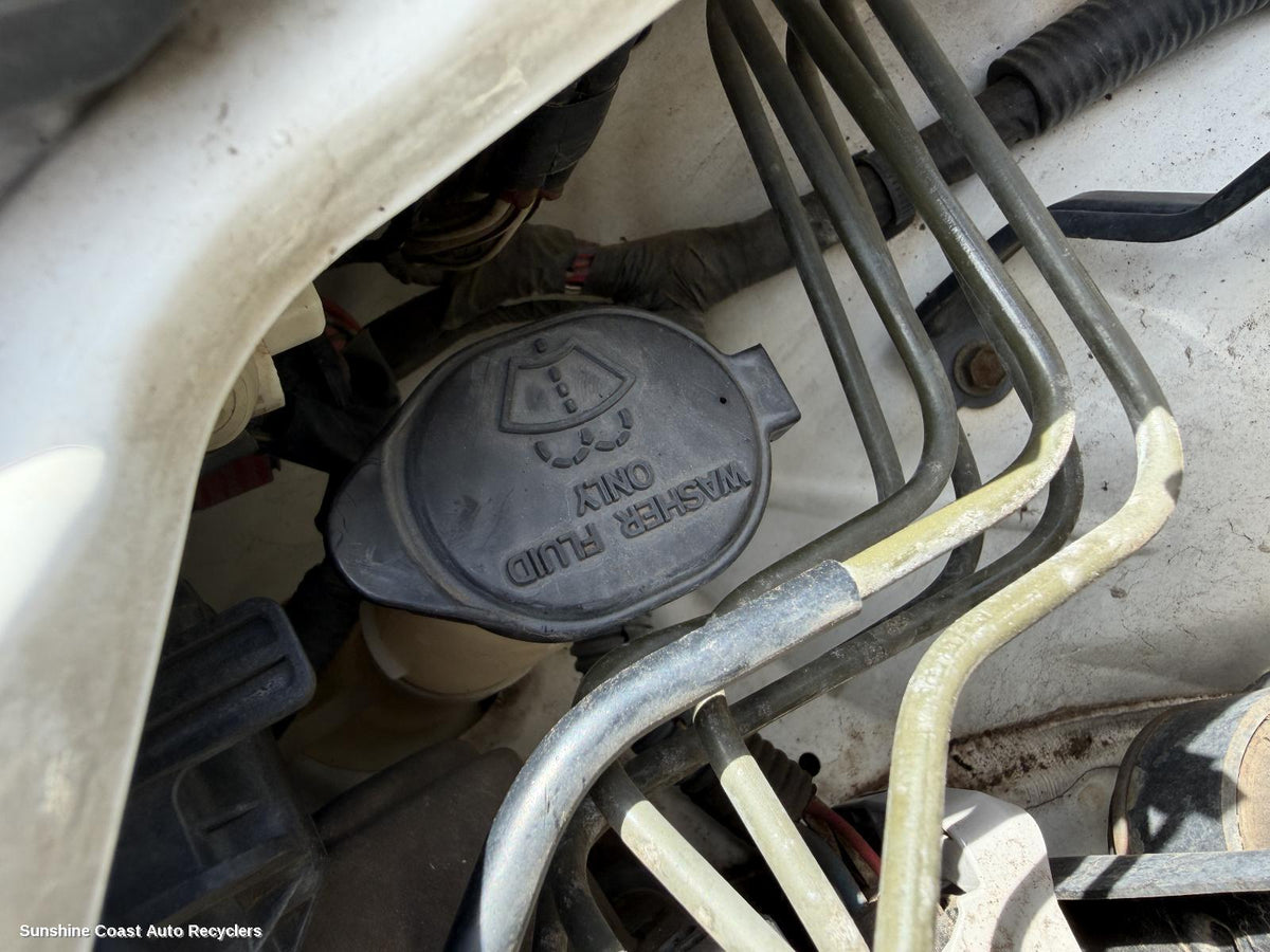 2001-2007 Toyota Corolla Washer Bottle
