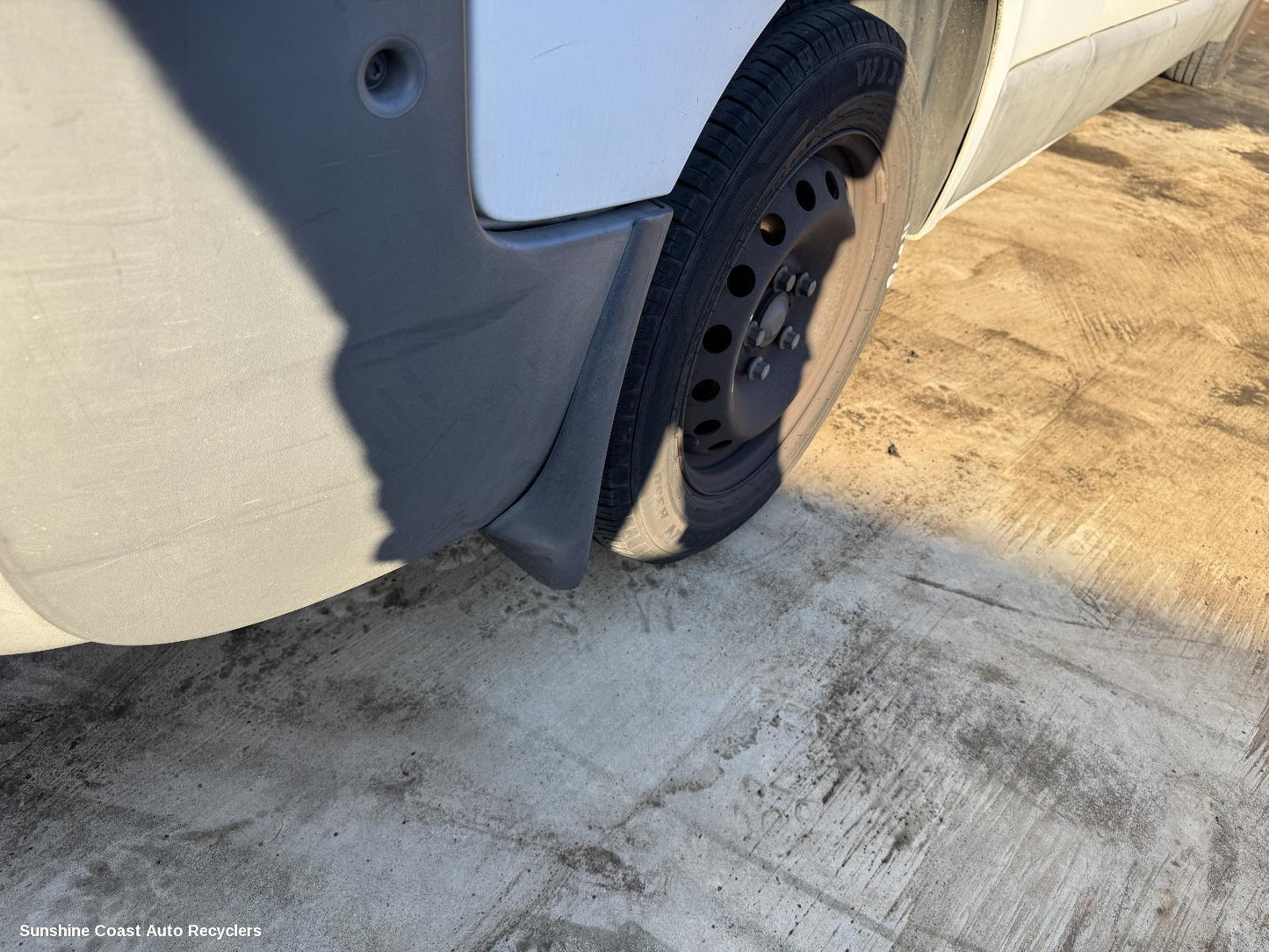 2013 Renault Trafic Mud Flaps