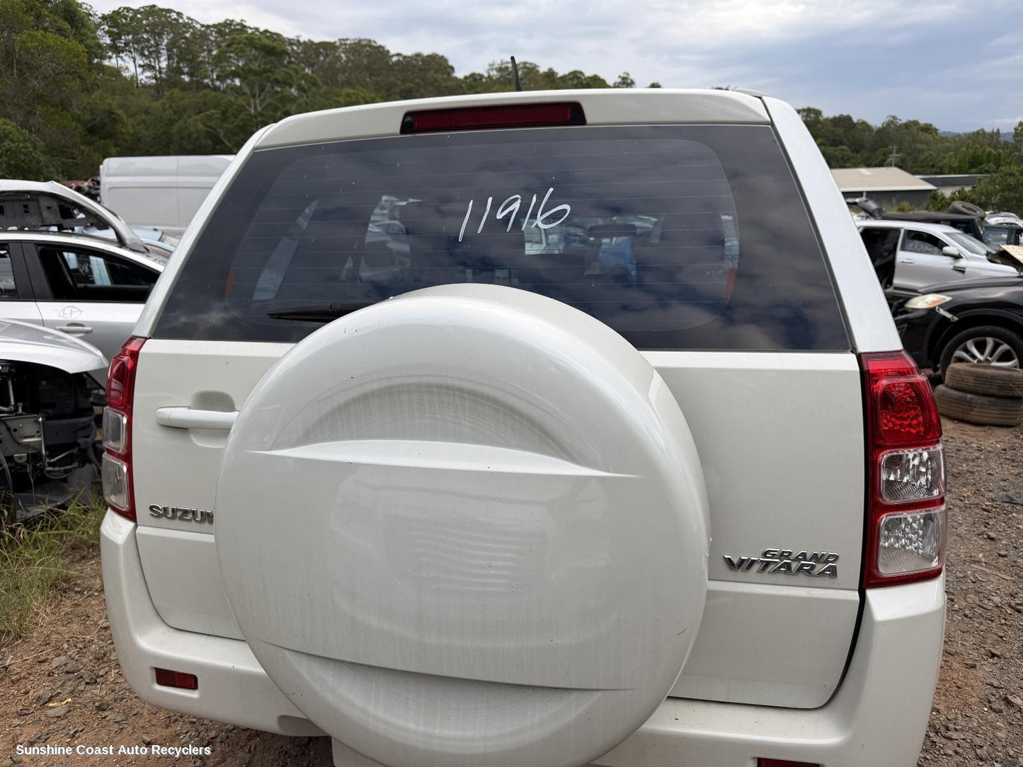 2013 Suzuki Vitara High Level Stoplight