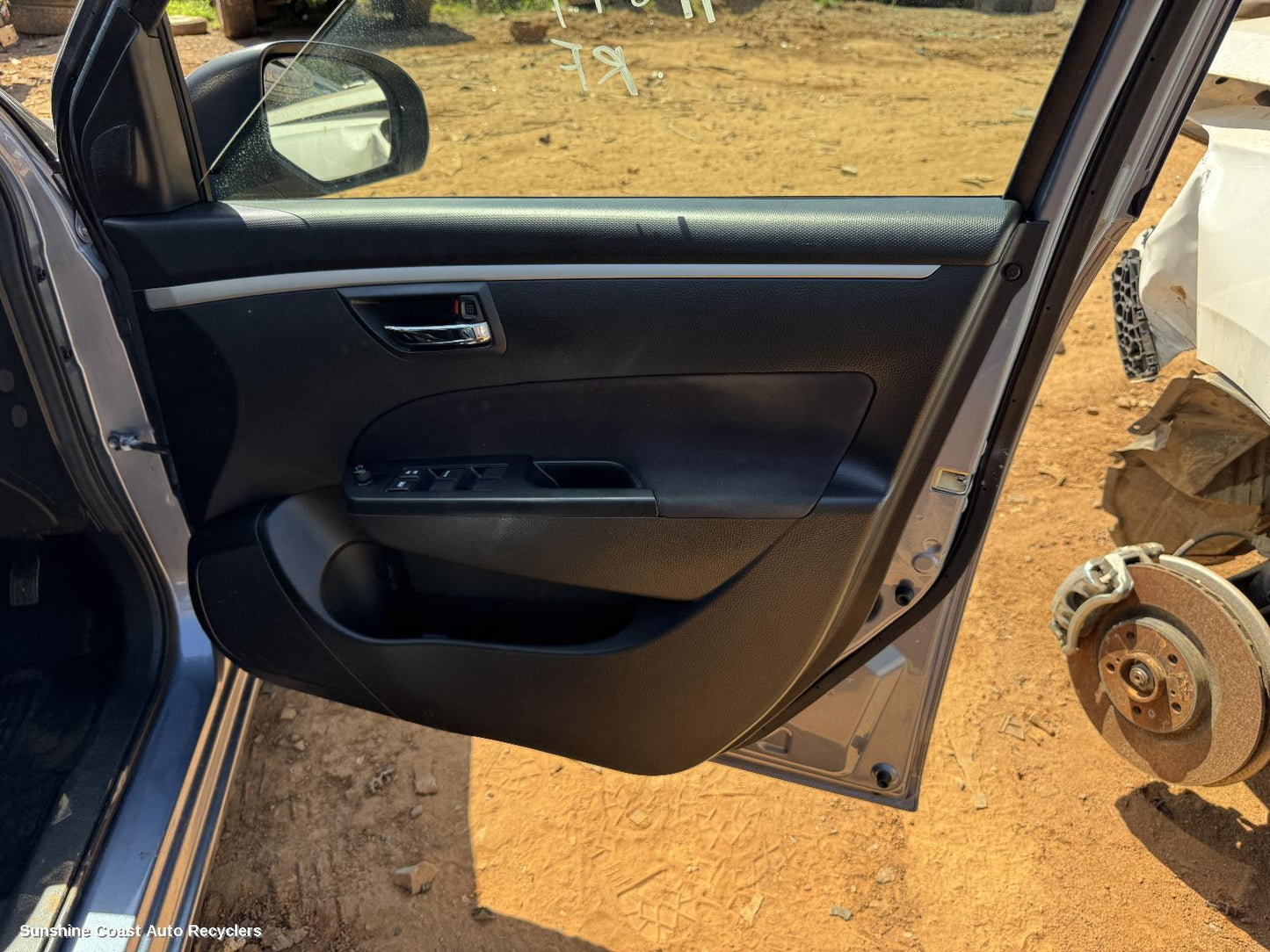 2014 Suzuki Swift Door Trim