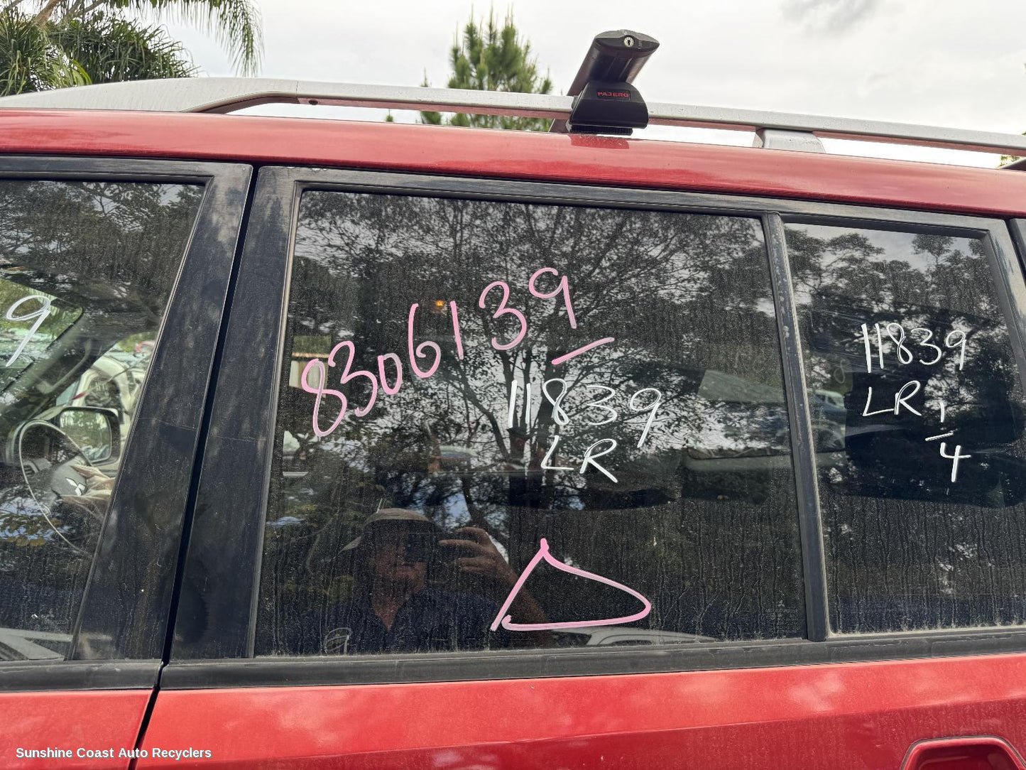 2009 Mitsubishi Pajero Left Rear Door Window