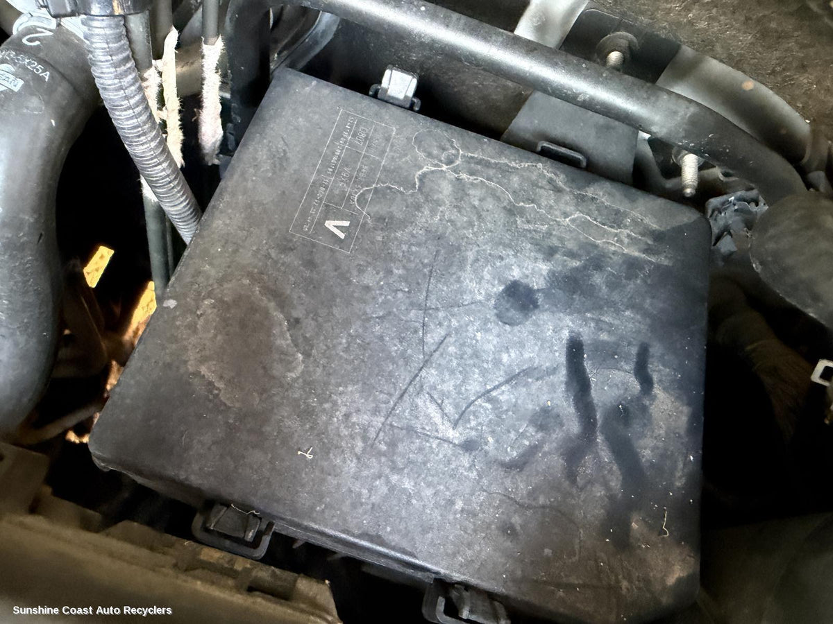 2005-2015 Nissan Navara Fuse Box