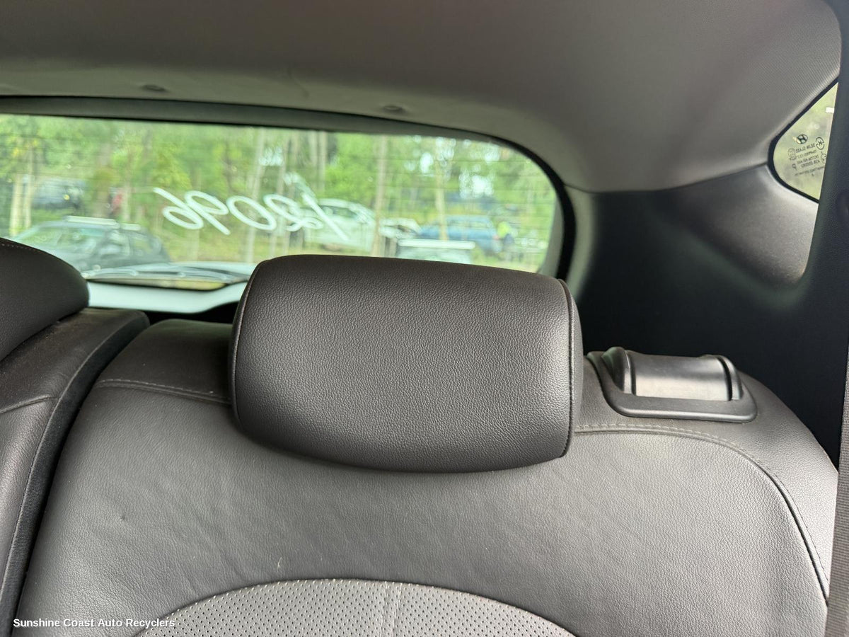 2013-2016 Hyundai Ix35 Headrest