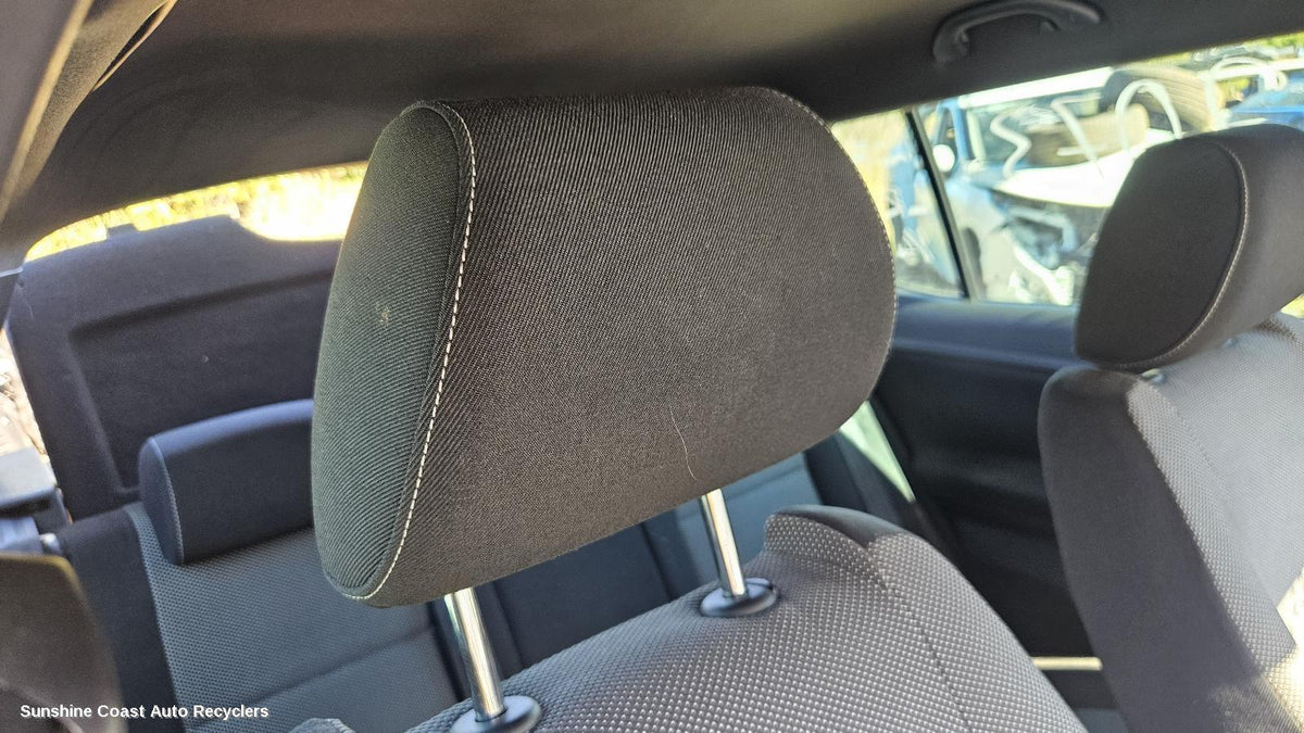 2010-2015 Skoda Fabia Headrest