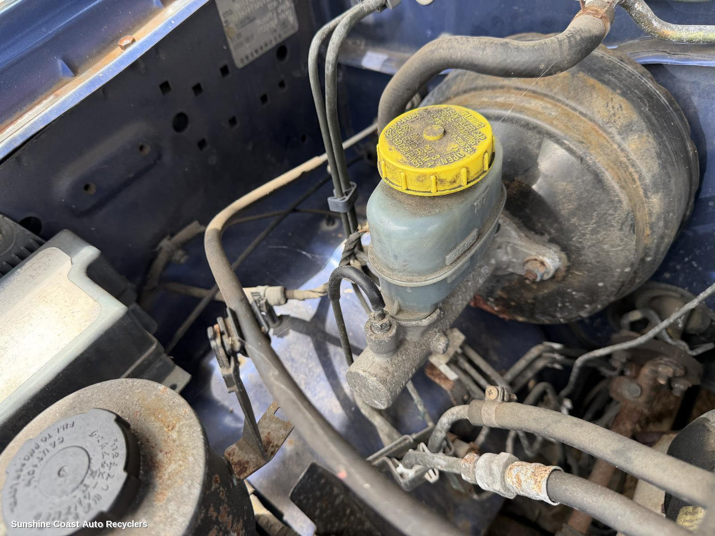 2001 Nissan Navara Master Cylinder