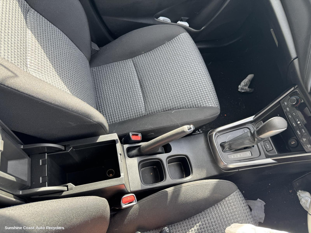 2022-2026 Suzuki S-cross Console