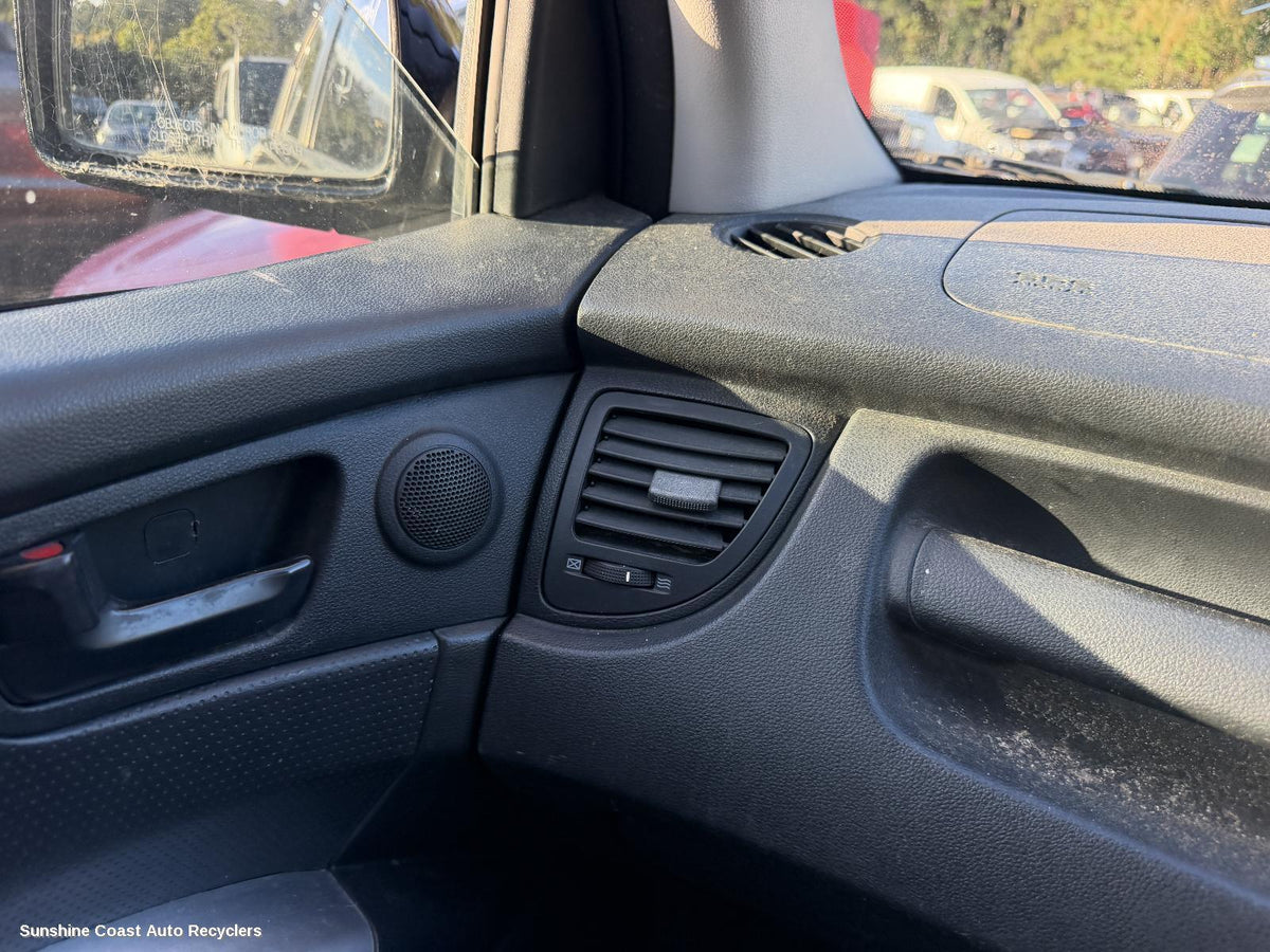 2005-2010 Kia Sportage Misc
