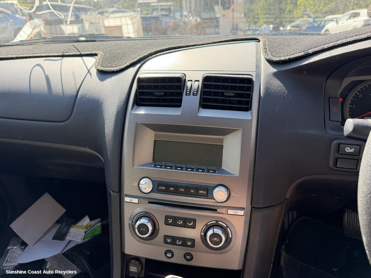 2002-2010 Ford Falcon Radio Cd Dvd Sat Tv