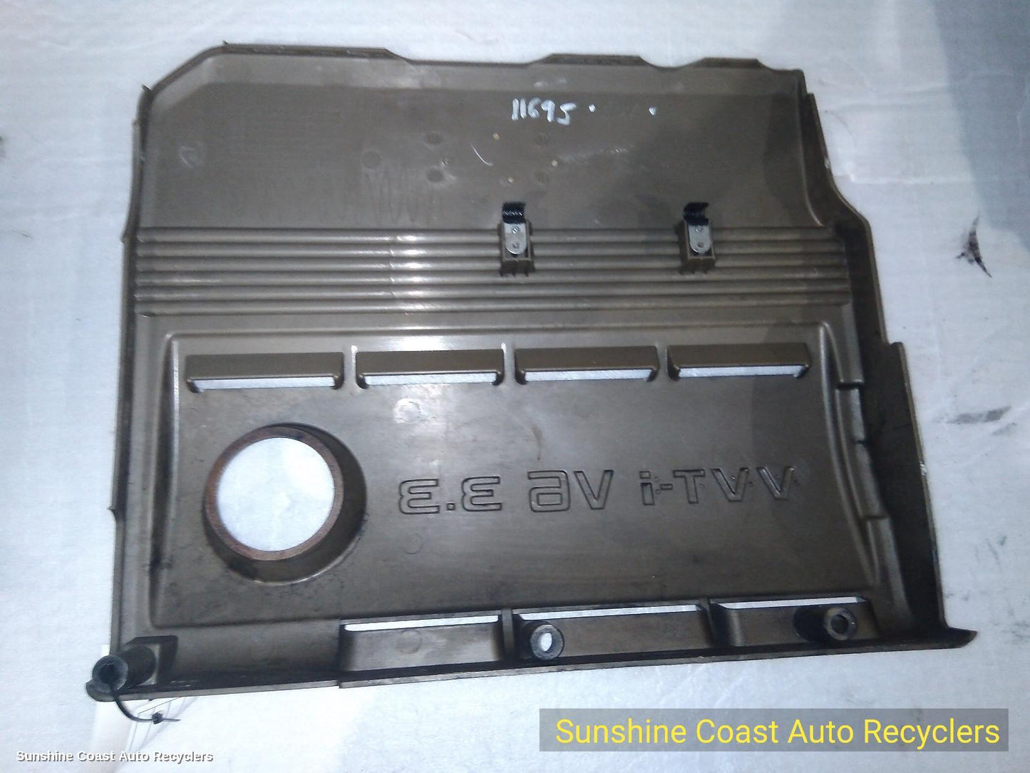 2006 Toyota Kluger Engine Cover