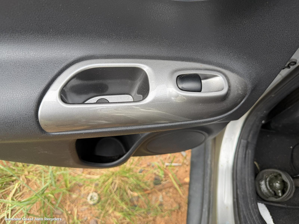 2010-2019 Nissan Juke Pwr Dr Wind Switch