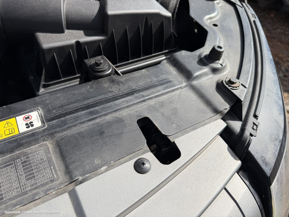 2011-2019 Land Rover Rangerover Evoque Bonnet Lock Support