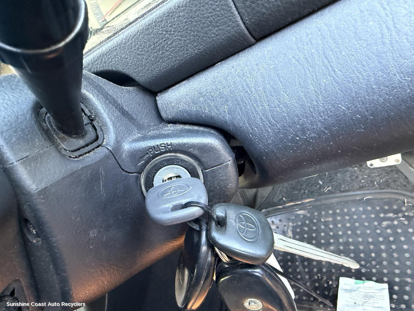 2002-2006 Toyota Camry Ignition W  Key