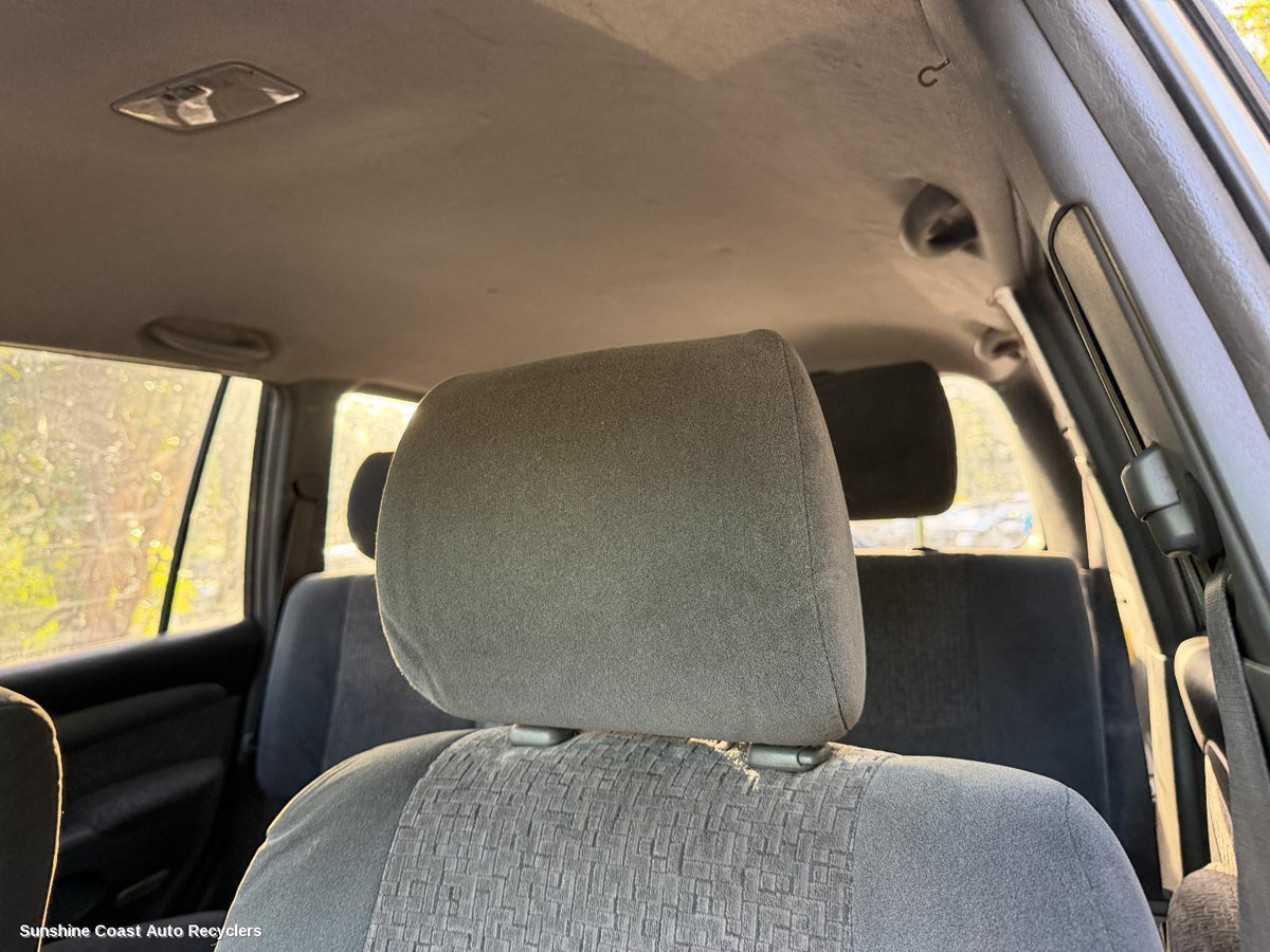 2003-2009 Toyota Prado Headrest