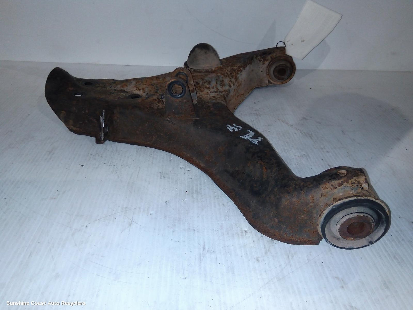 2007 Mitsubishi Triton Right Front Lower Control Arm