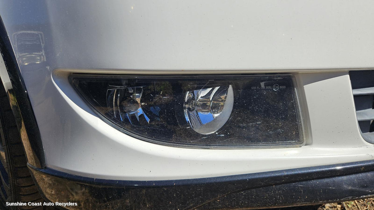 2011-2015 Skoda Fabia Right Indicator Fog Side