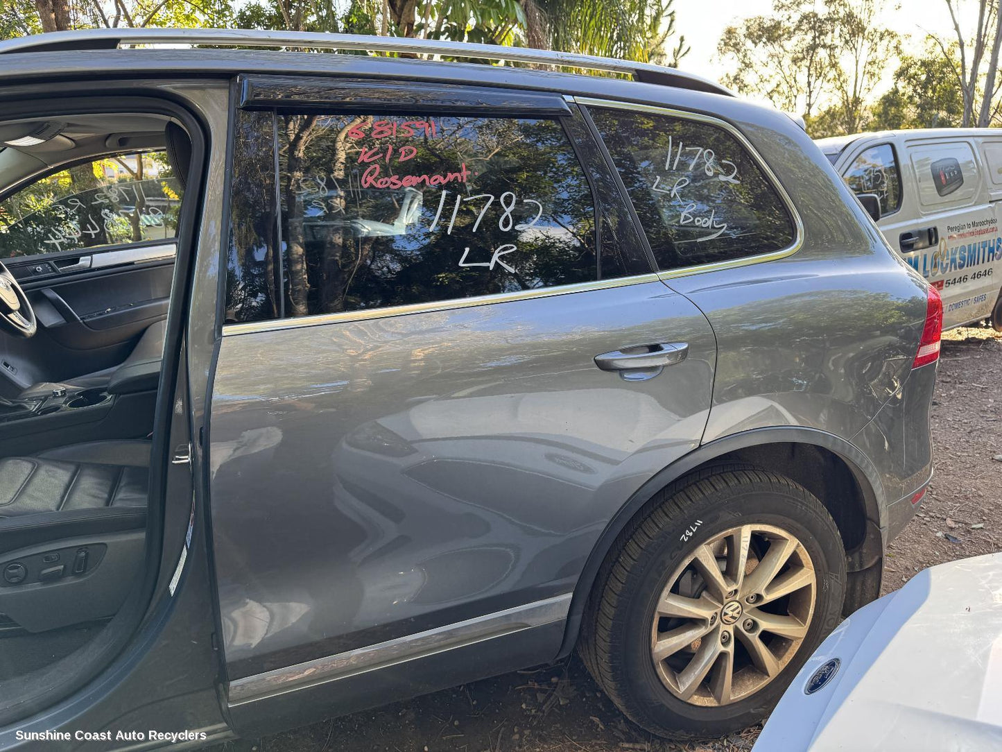 2010-2018 Volkswagen Touareg Door Handle