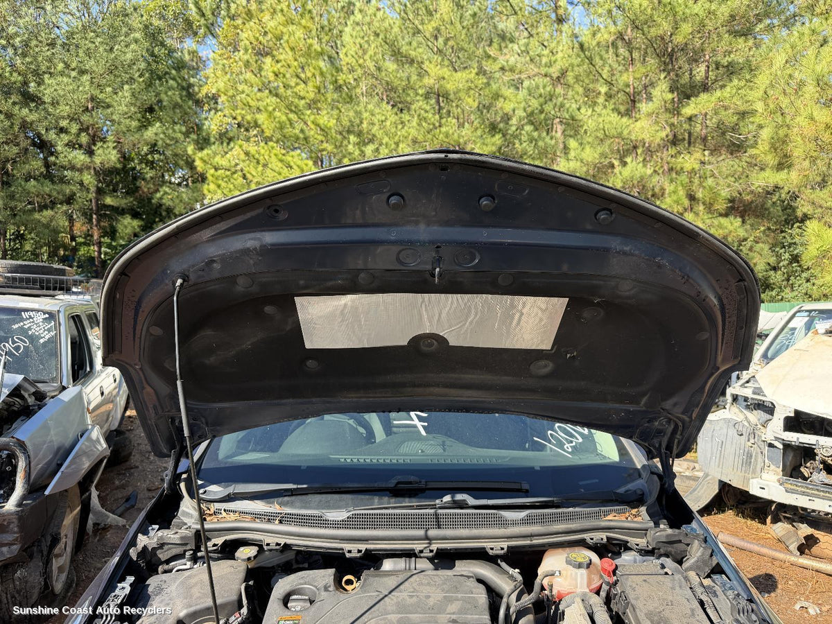 2017-2020 Holden Astra Bonnet