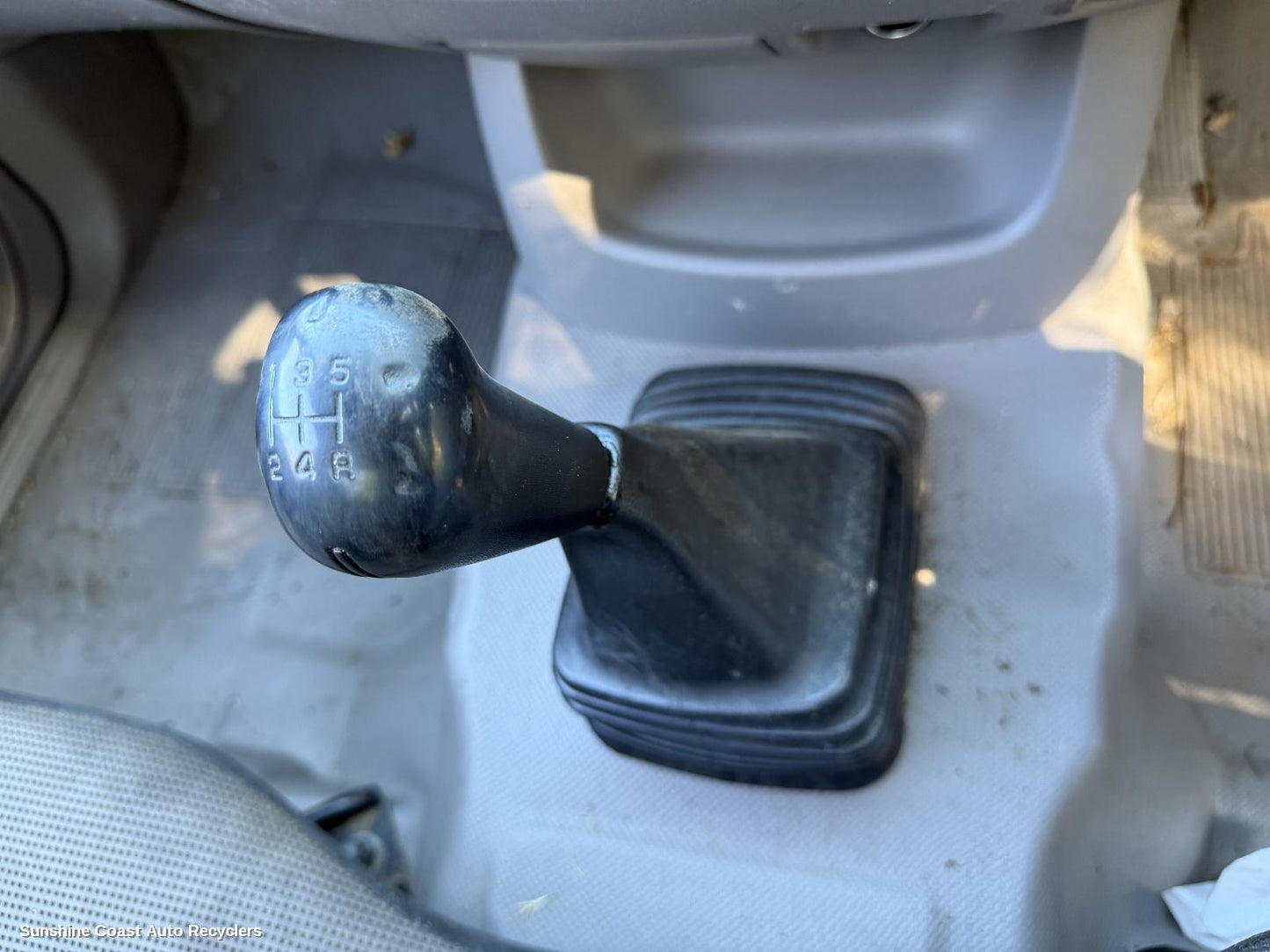 2009-2015 Mitsubishi Triton Gear Stick Shifter