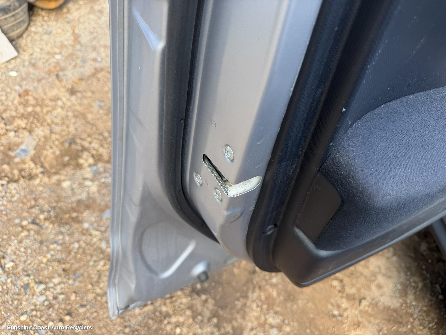 2009-2012 Mitsubishi Outlander Door Boot Gate Lock