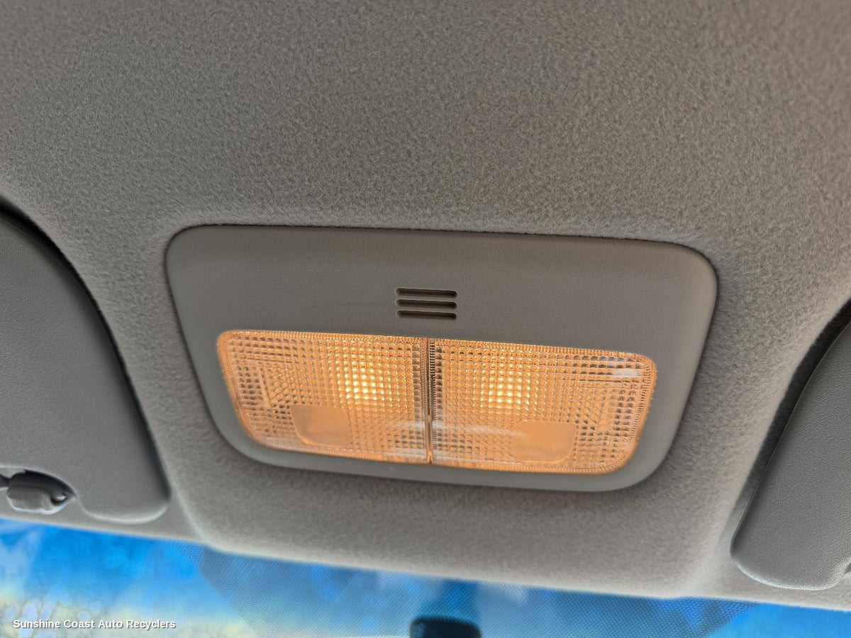 2005-2016 Toyota Yaris Courtesy Light