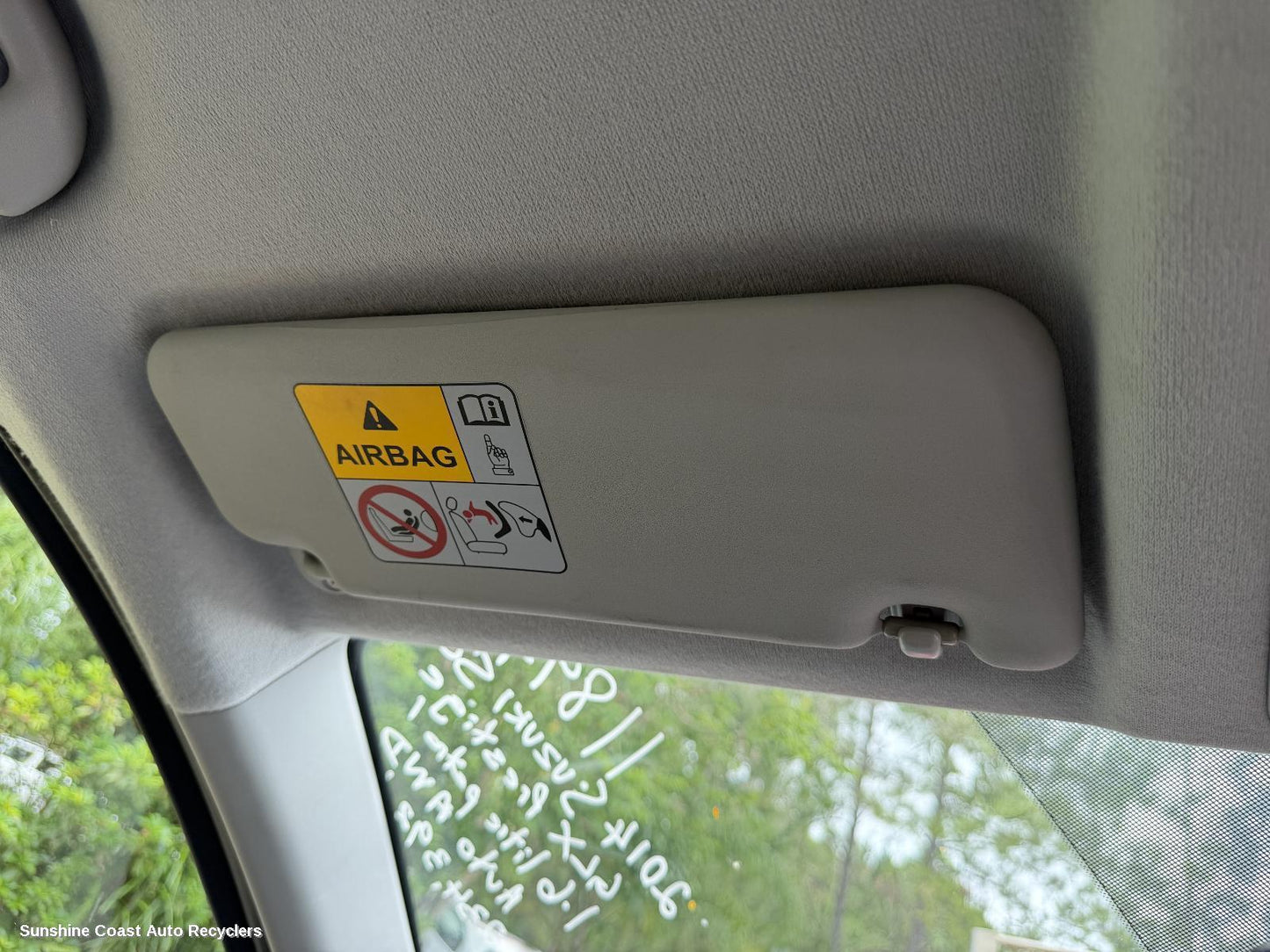 2014 Suzuki S-cross Sunvisor